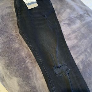 Black/ washed distressed skinny jeans